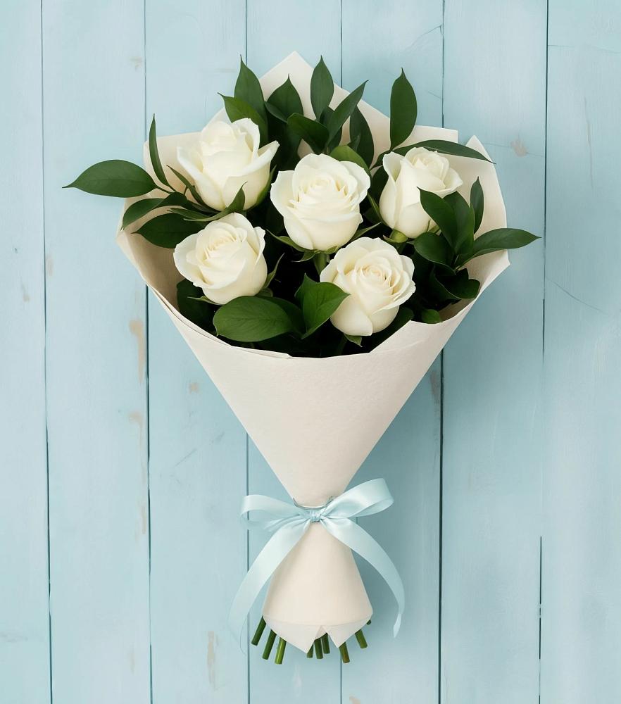 Букет цветов из: Розы в Большое Новосурино