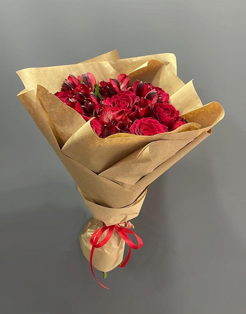 Букет цветов из: Альстромерии и Розы в Большое Новосурино