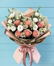 Букет цветов из:  Розы, Альстромерии и Лизиантусы в Большое Новосурино