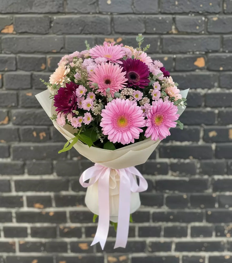 Букет цветов из: Герберы и Хризантемы в Большое Новосурино