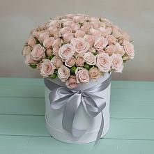 Цветочная композиция из Розы в шляпной коробке в Большое Новосурино