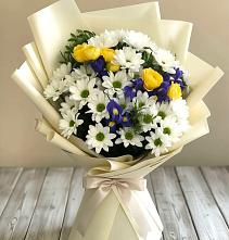 Букет цветов из:  Ирисы, Хризантемы и Розы #REPLACE_PRED# Большое Новосурино
