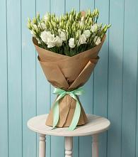 Букет цветов из:  Лизиантусы в Большое Новосурино