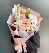 Букет цветов из:  Хризантемы и Розы в Большое Новосурино