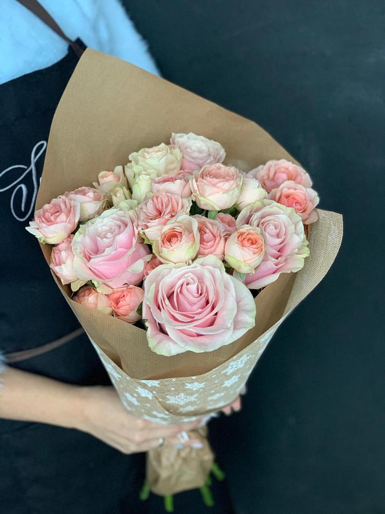 Букет цветов из: Хризантемы и Розы в Большое Новосурино