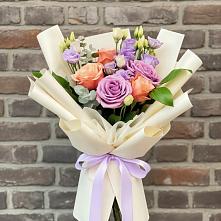 Букет цветов из:  Лизиантусы и Розы #REPLACE_PRED# Большое Новосурино