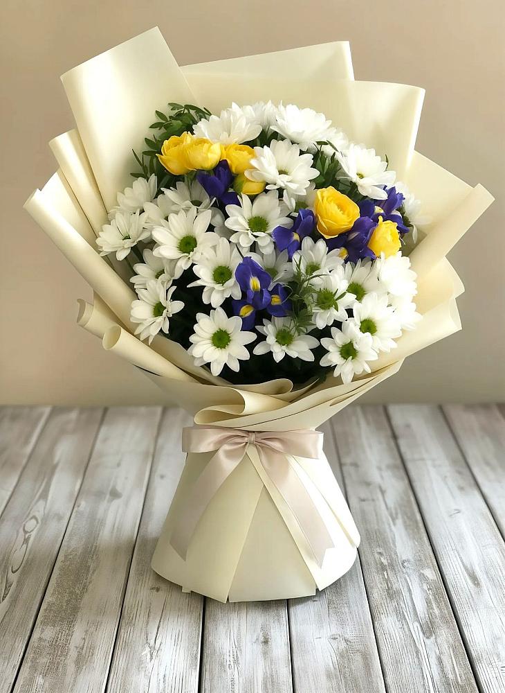 Букет цветов из: Ирисы, Хризантемы и Розы в Большое Новосурино