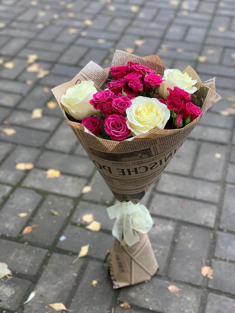 Букет цветов из: Розы в Большое Новосурино