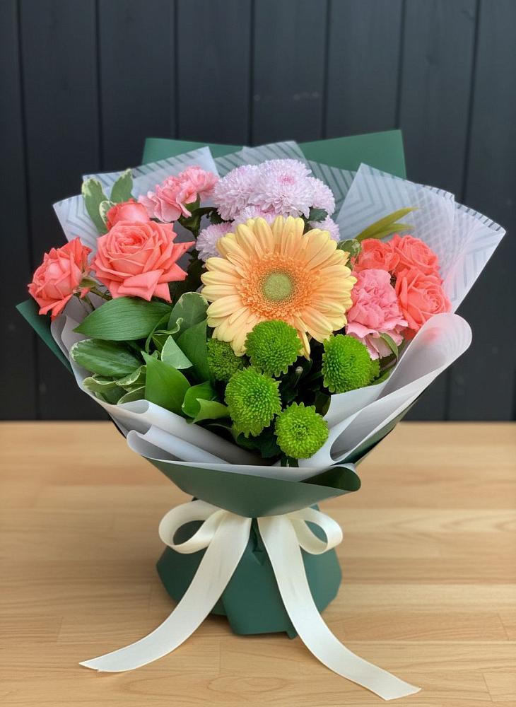 Букет цветов из: Гвоздики, Розы, Герберы и Хризантемы в Большое Новосурино