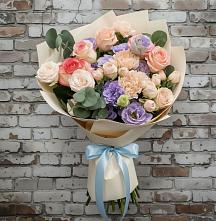 Букет цветов из:  Розы, Лизиантусы и Гвоздики в Большое Новосурино